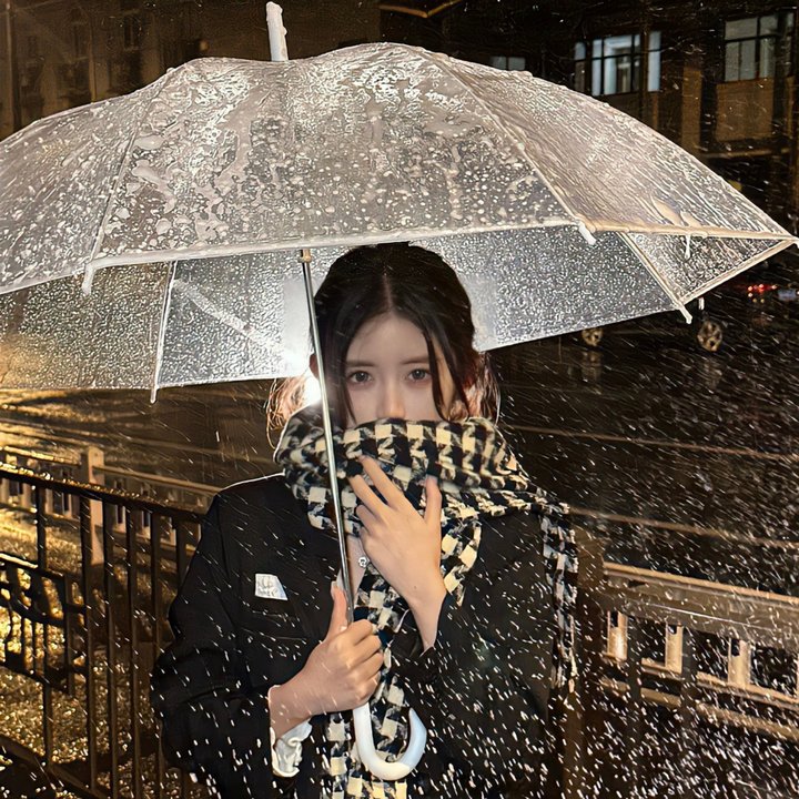 年轻女孩爱过来